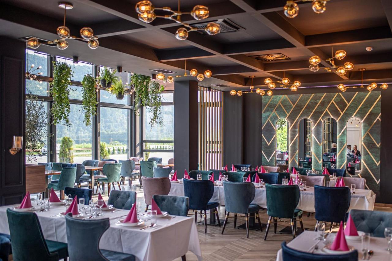 Hotel In Zepce Екстериор снимка