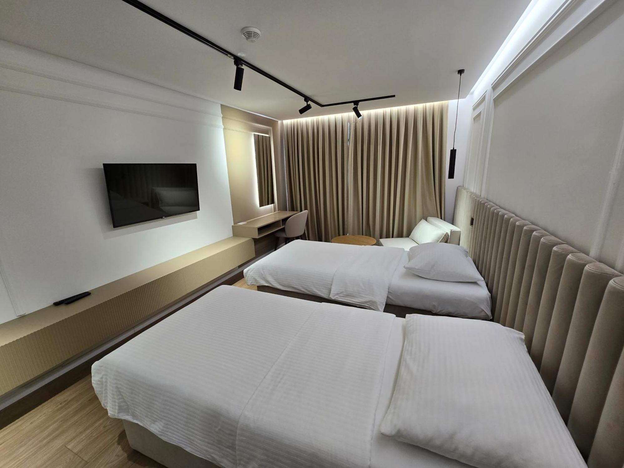 Hotel In Zepce Екстериор снимка